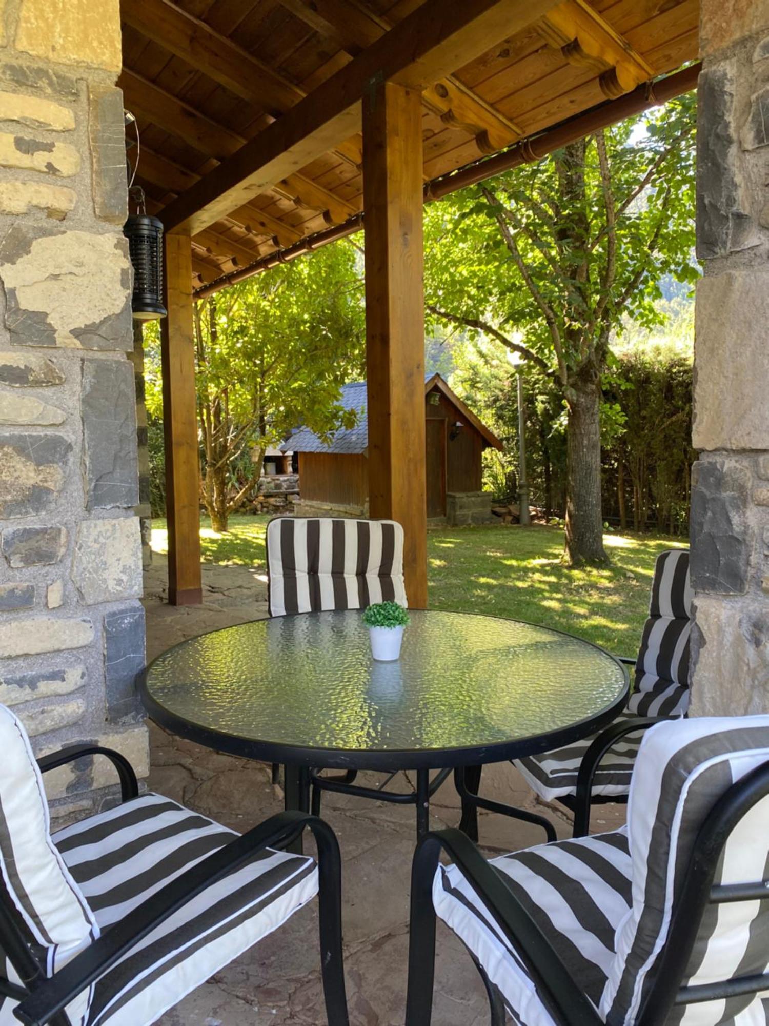 Casa Moron Villa Villanua Exterior photo